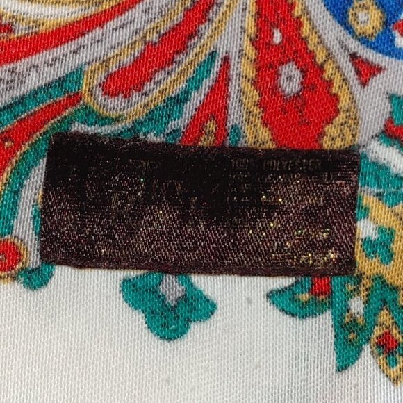 LARGE Vintage Luca Castellani scarf 46.4*46.4 In, wool shawl, - Picture 7 of 7
